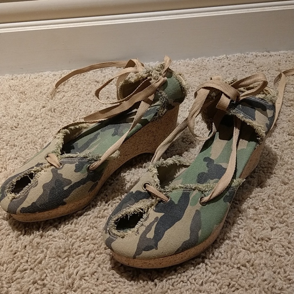 Army canvas wedges